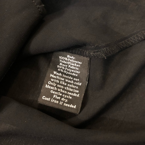 158. Rock & Republic Black Open Back Button Down Top - Picture 8 of 8